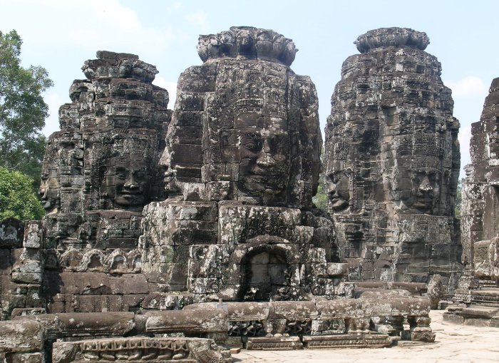 Image ../2006.asiablog/20060329-AngkorBayonFaces.4707.web.jpg, size 139572 b